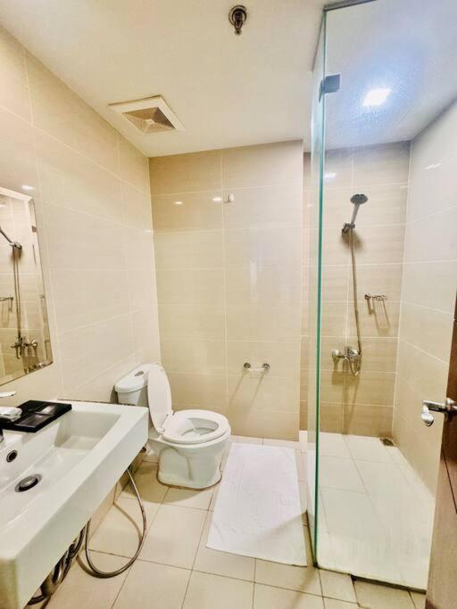 One Uptown Residences Bgc Taguig Exterior photo
