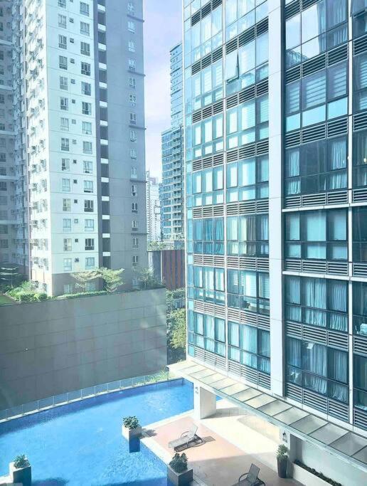 One Uptown Residences Bgc Taguig Exterior photo